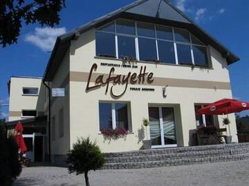 Фотографии Отели типа «постель и завтрак» Restauracja Lafayette Pokoje Gościnne г. Zelów (Польша) №1 Фото Отели типа «постель и завтрак» Restauracja Lafayette Pokoje Gościnne г. Zelów 1